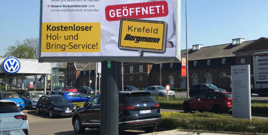 Kampagne VW Borgmann Krefeld Trotter billboard 1000x1000