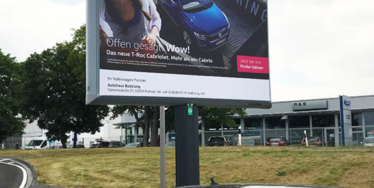 kampagne autohaus badziong VW trotter billboard aussenwerbung 1000x1000