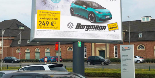 Kampagne Volkwagen und Audi Borgmann trotter werbeflache aussenwerbung 1000x1000