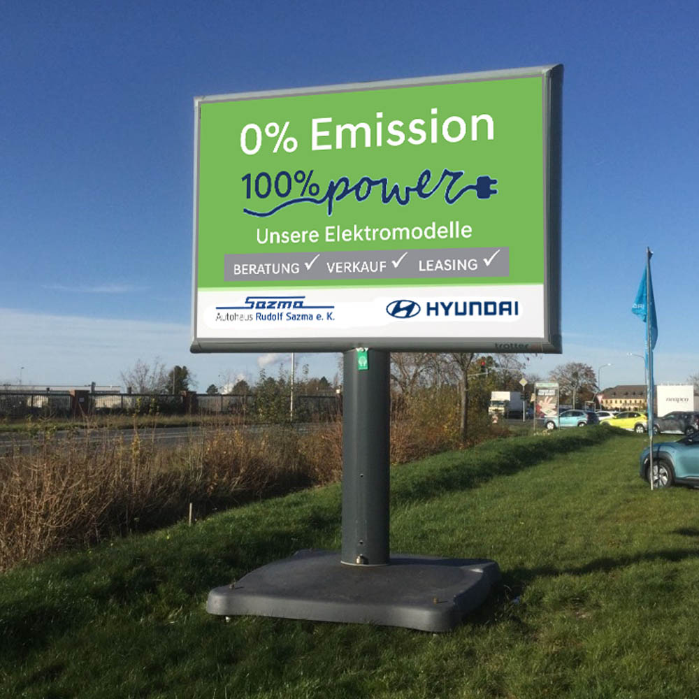 Kampagne autohaus sazma zero emission trotter aussenwerbung werbeflache 1000x1000